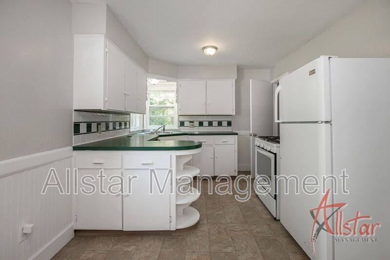 House for rent at 1617 Osage Ave, Akron, OH 44305