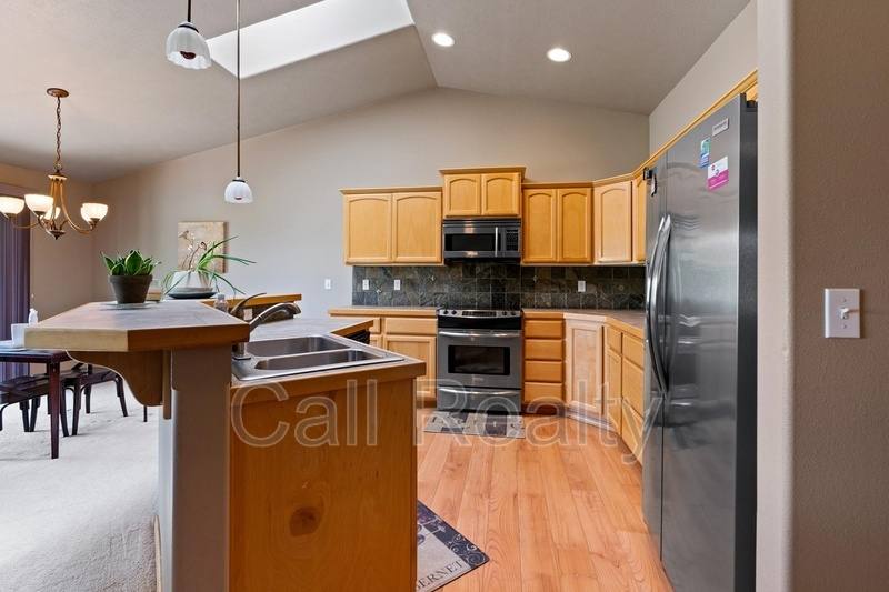 House for rent at 5211 S Myrtle Lane, Spokane, WA 99223