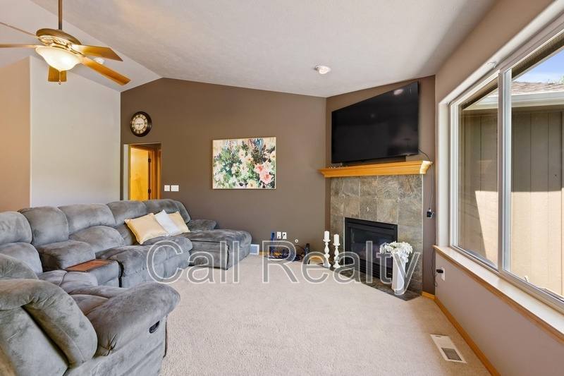 House for rent at 5211 S Myrtle Lane, Spokane, WA 99223