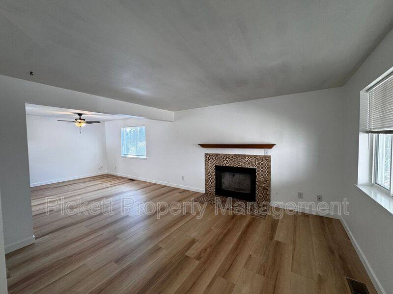 House for rent at 600 NE Flagstone Lane, Bremerton, WA 98310