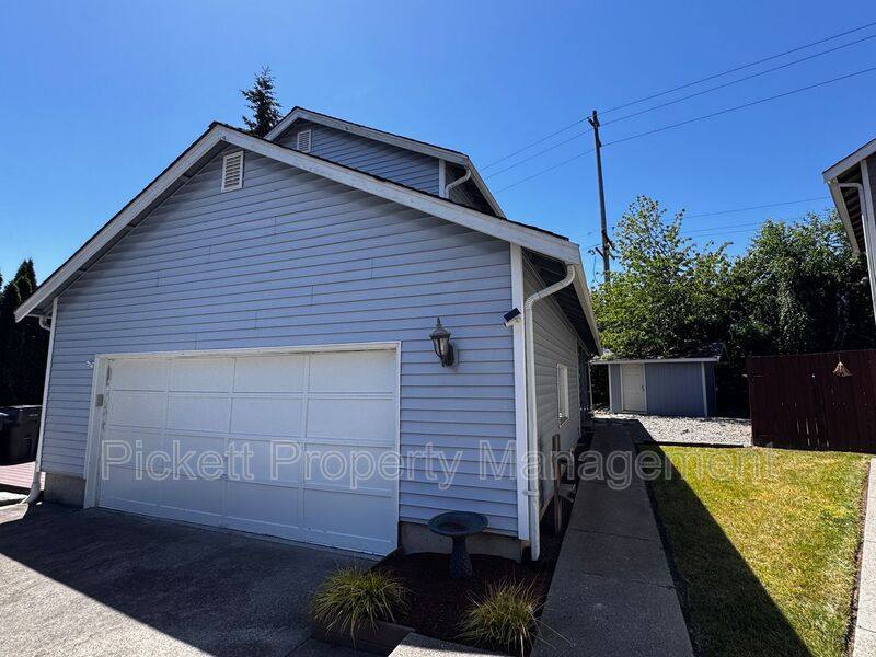 House for rent at 600 NE Flagstone Lane, Bremerton, WA 98310