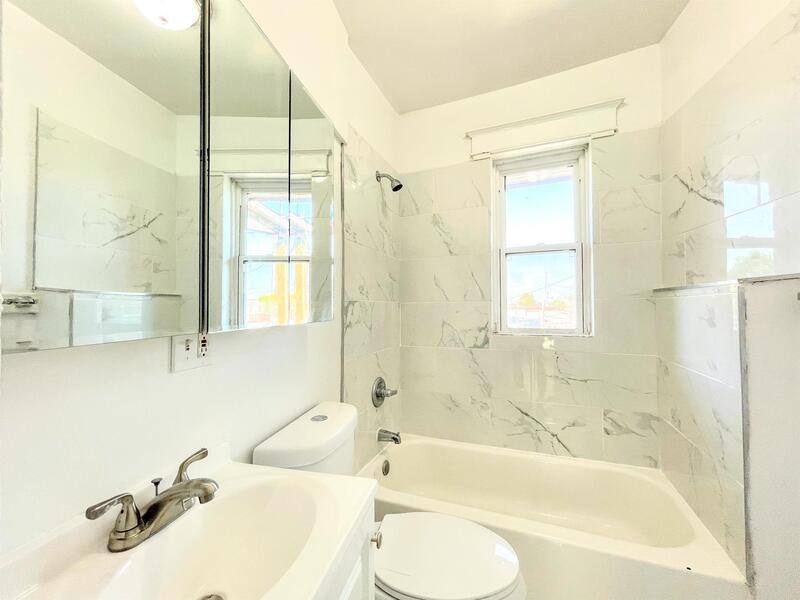 Apartment for rent at 2749 Pestalozzi #2W, Saint Louis, MO 63118