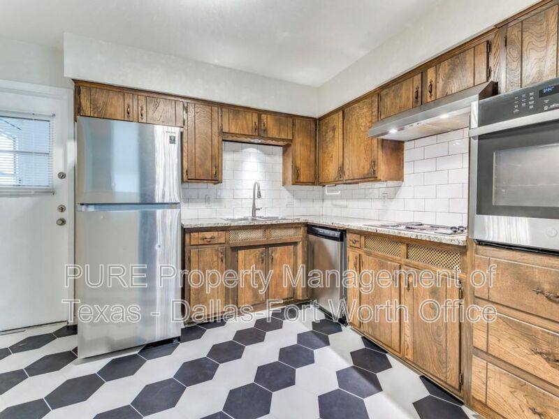 House for rent at 1224 Parkwood Place, Irving, TX 75060