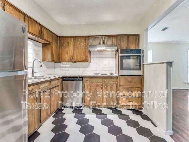 House for rent at 1224 Parkwood Place, Irving, TX 75060