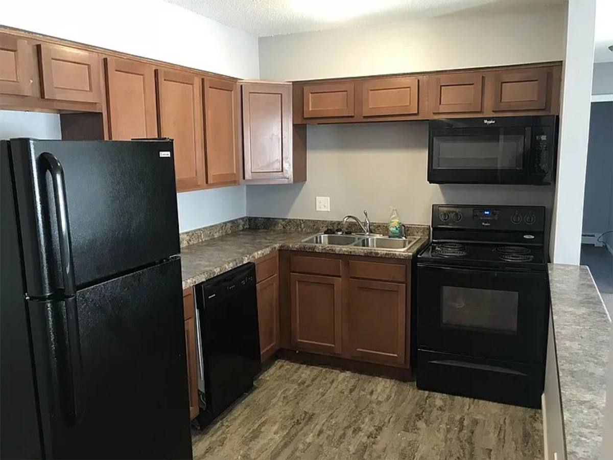 Apartment for rent at 4171 E University Ave, Des Moines, IA 50317