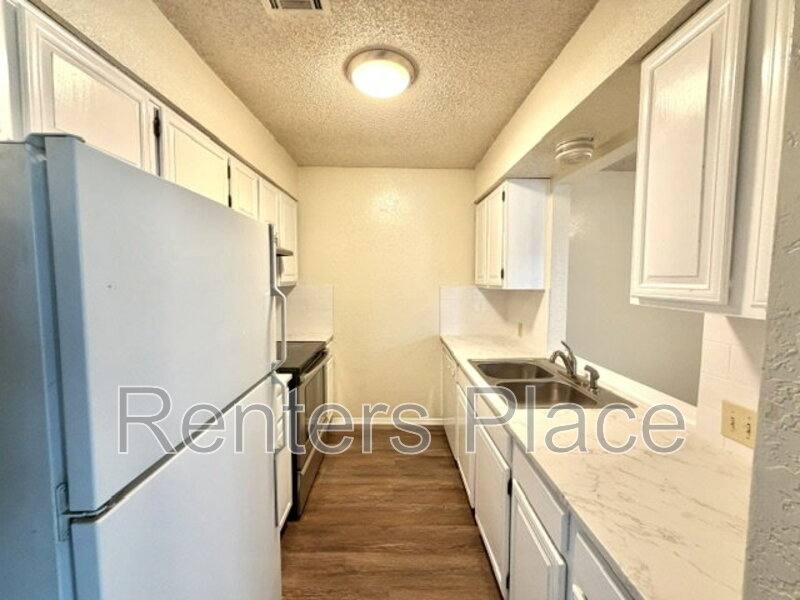 House for rent at 8215 N 117th E Ave, Owasso, OK 74055