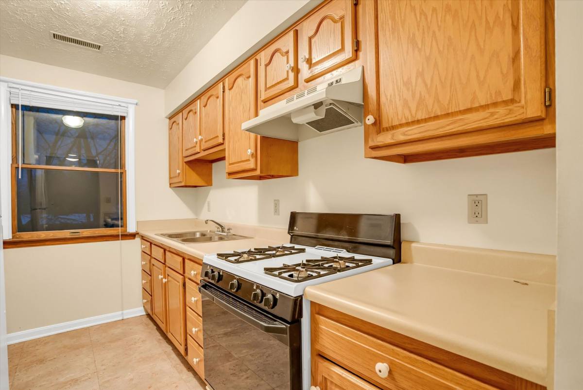 Apartment for rent at 441 Blackhawk Rd, Beaver Falls, PA 15010