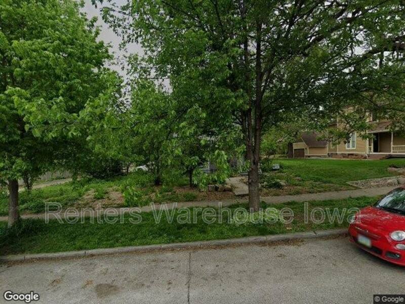 Apartment for rent at 732 19th St #4, Des Moines, IA 50314