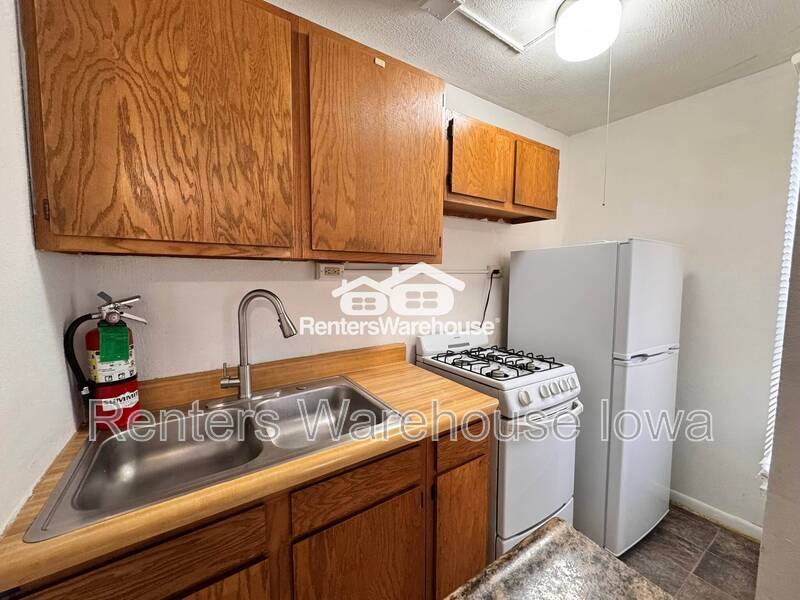 Apartment for rent at 732 19th St #4, Des Moines, IA 50314