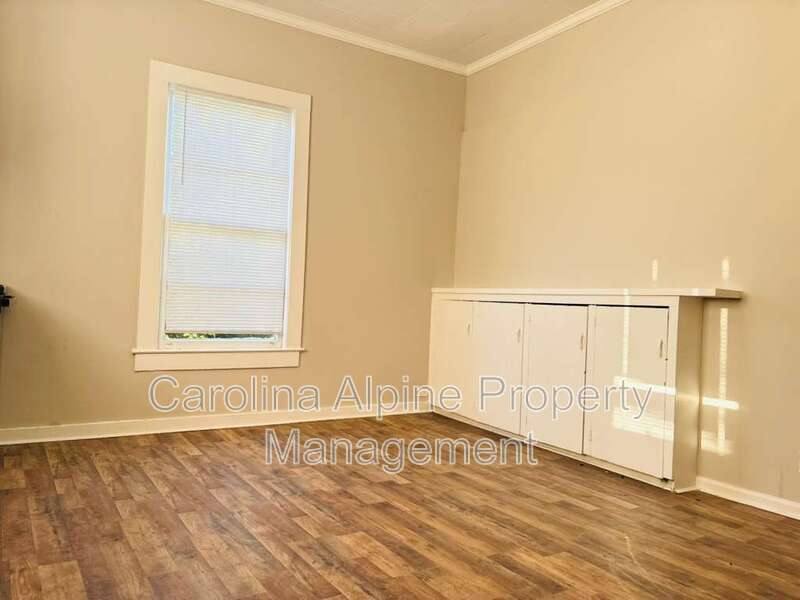 House for rent at 321 N Poplar St, Gastonia, NC 28054