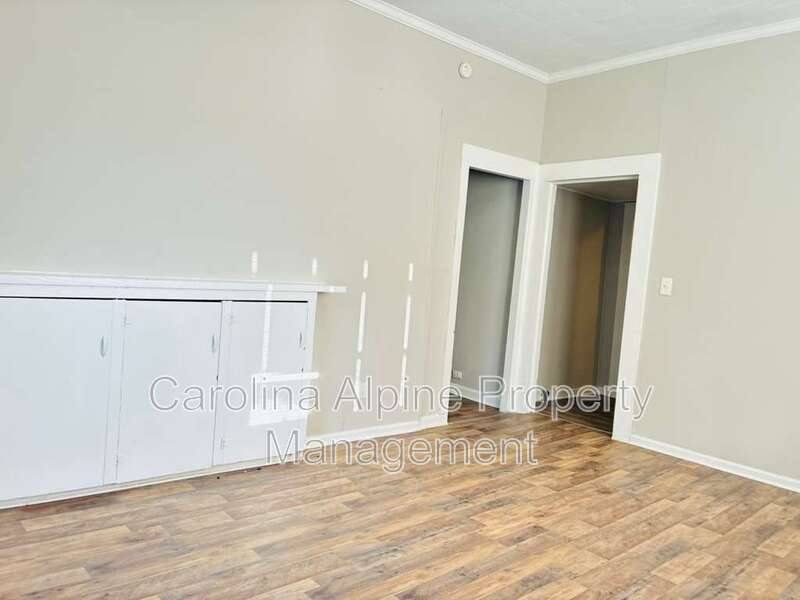 House for rent at 321 N Poplar St, Gastonia, NC 28054