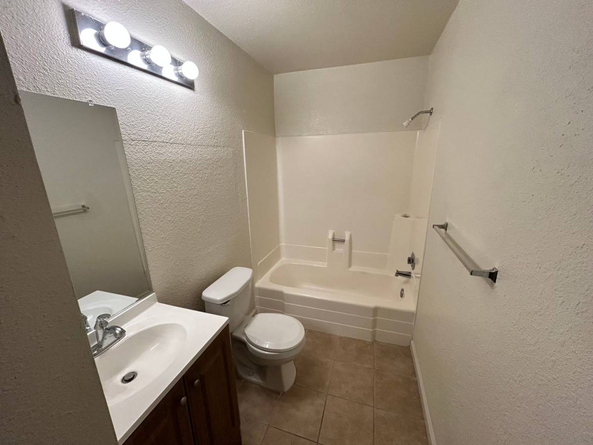 Apartment for rent at 5111 - 5339 Basilica Dr, Stockton, CA 95207