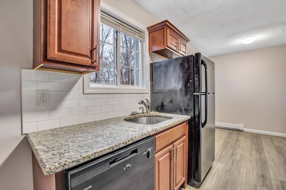 Apartment for rent at 81 Overton Ave, Waterbury, CT 06705