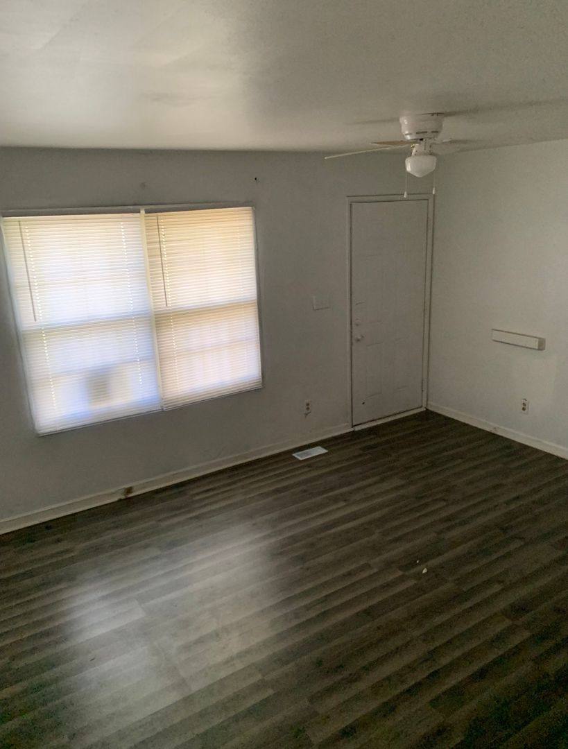 House for rent at 1816 S Pope, Springfield, IL 62703