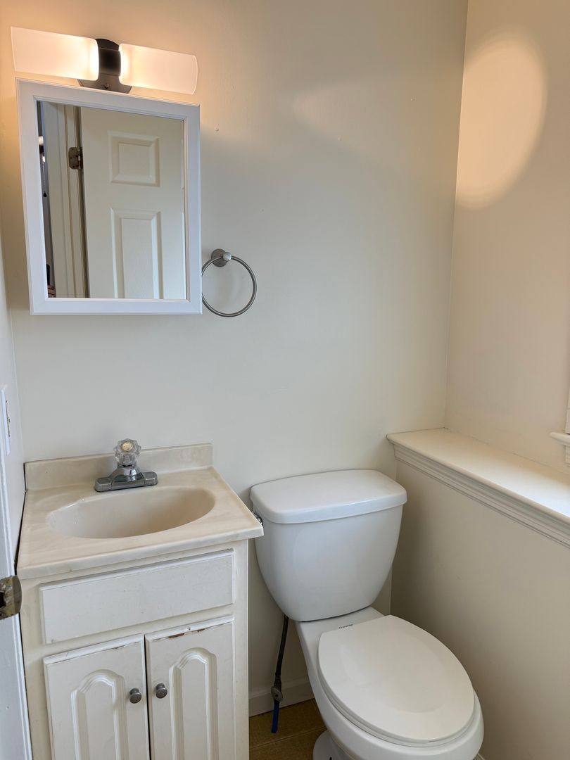 Apartment for rent at 202 N Main St, Manheim, PA 17545