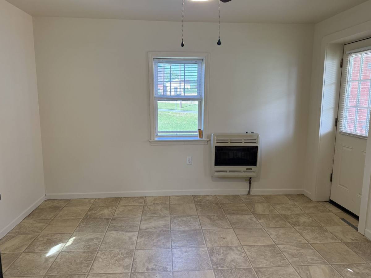 Apartment for rent at 202 N Main St, Manheim, PA 17545