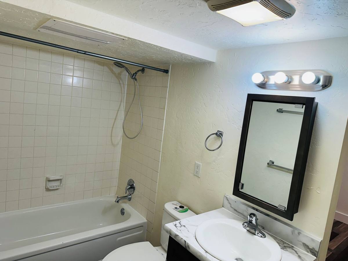 Apartment for rent at 207 N 34th St, Billings, MT 59101