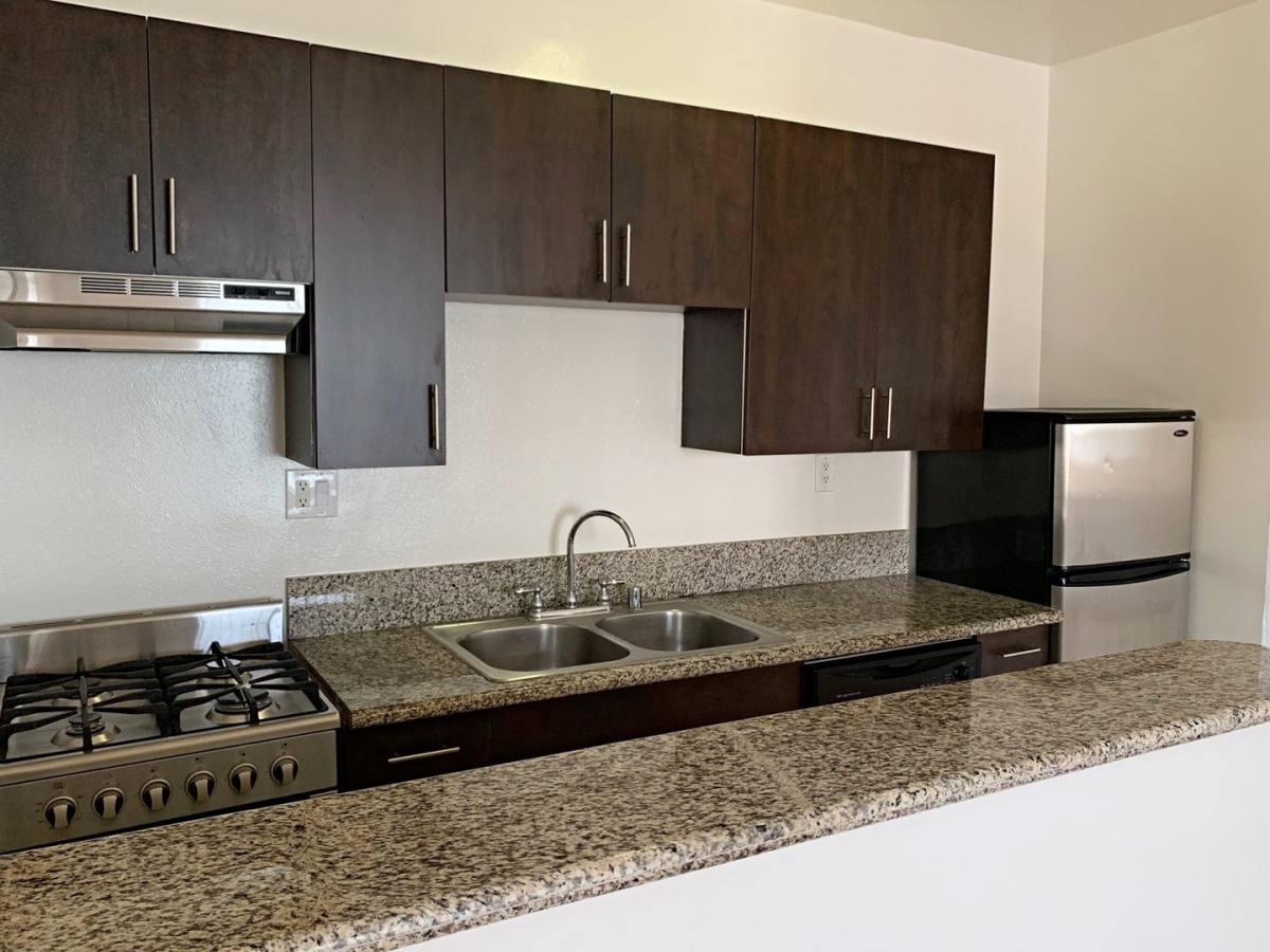 Apartment for rent at 1814 Pacific Ave, Venice, CA 90291