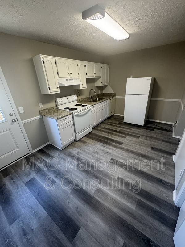 Apartment for rent at 1321 Autumn Ave #3, Cookeville, TN 38501
