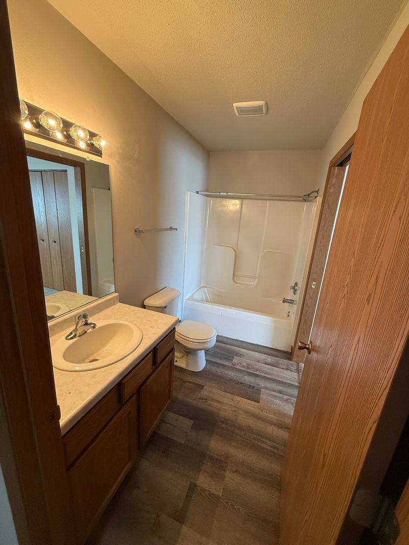 Apartment for rent at 5734 Gables Dr, Eau Claire, WI 54703