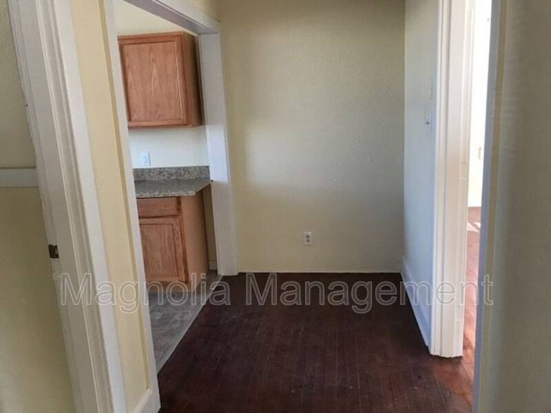 Apartment for rent at 514 N Beckford Dr #B, Henderson, NC 27536