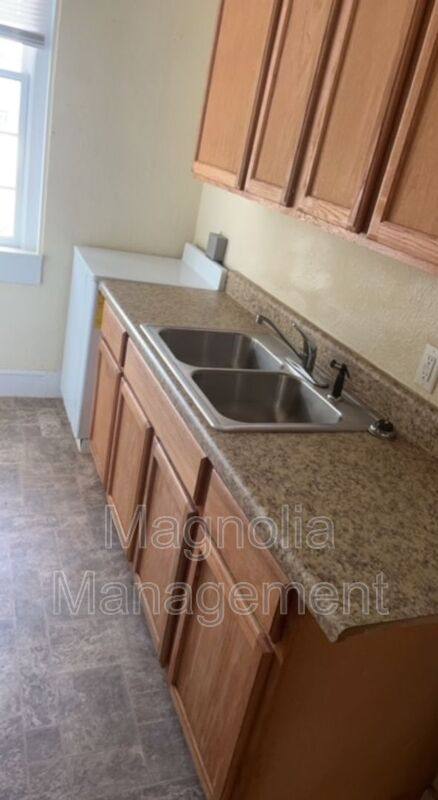 Apartment for rent at 514 N Beckford Dr #B, Henderson, NC 27536