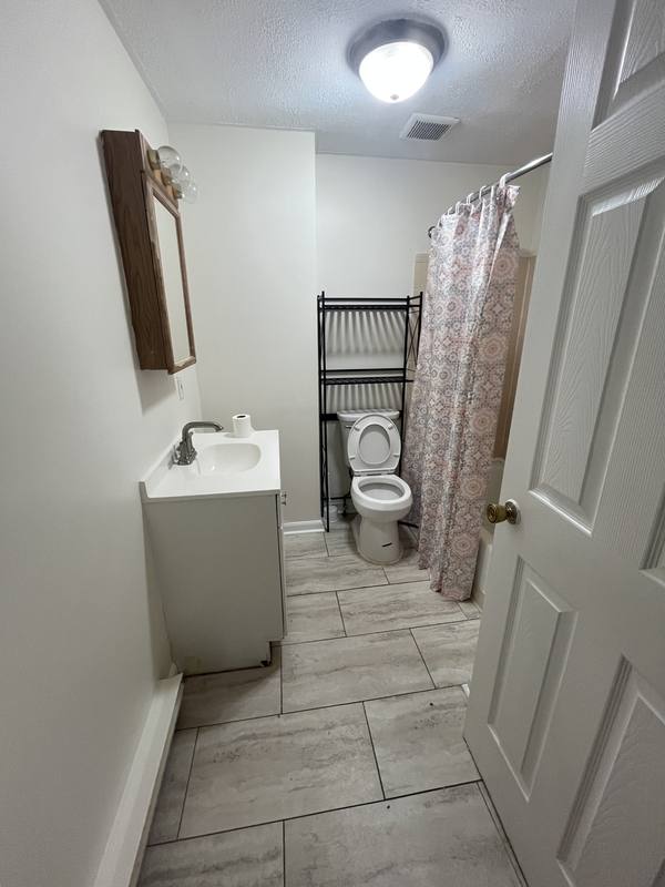 Apartment for rent at 350 Madison Ave #2, Albany, NY 12210