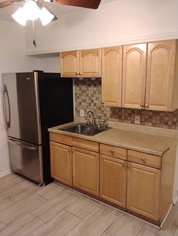 Apartment for rent at 350 Madison Ave #2, Albany, NY 12210