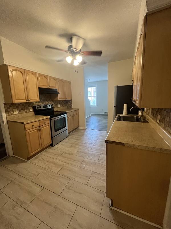 Apartment for rent at 350 Madison Ave #2, Albany, NY 12210