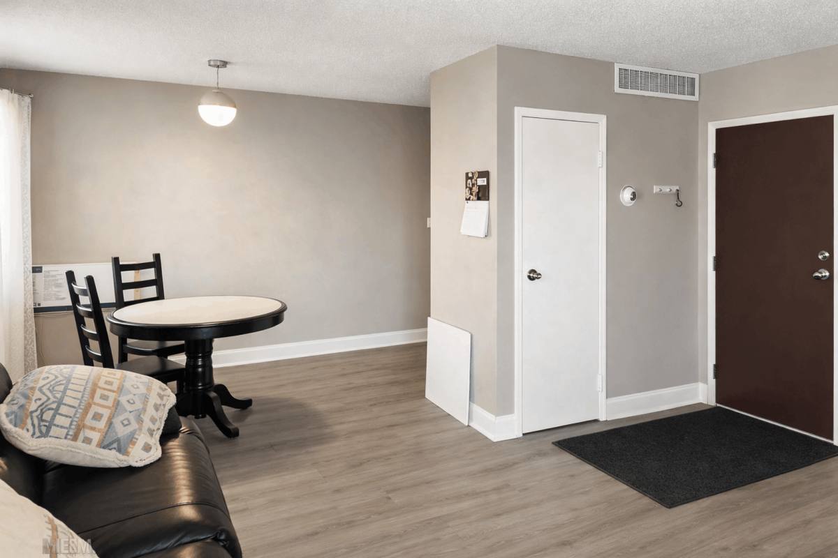 Apartment for rent at 185 Arbor, Wheeling, IL 60090