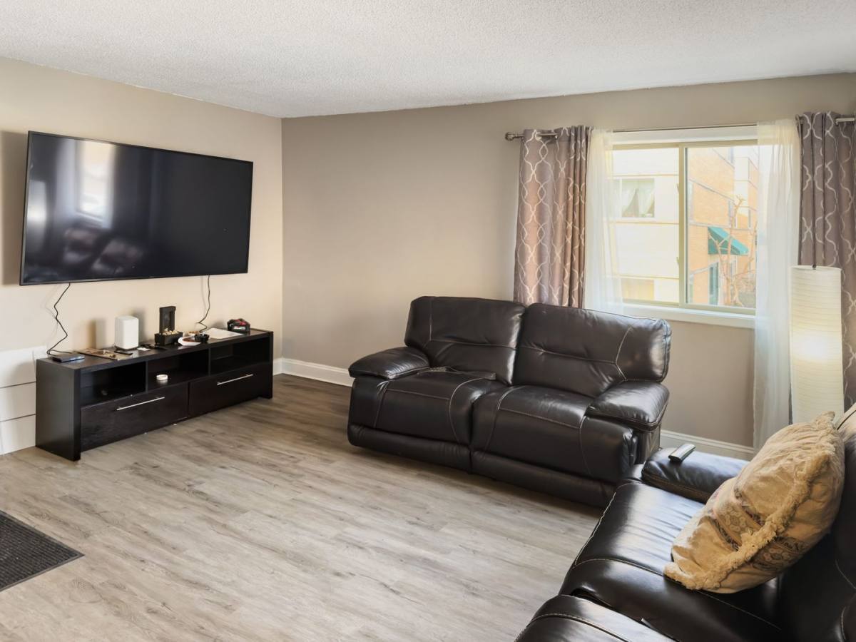 Apartment for rent at 169 Arbor, Wheeling, IL 60090