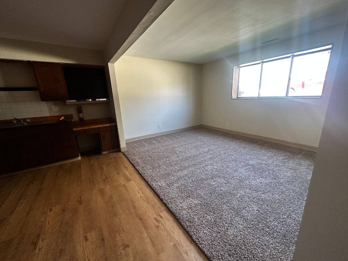 Apartment for rent at 606 Cedar St, Duncombe, IA 50532
