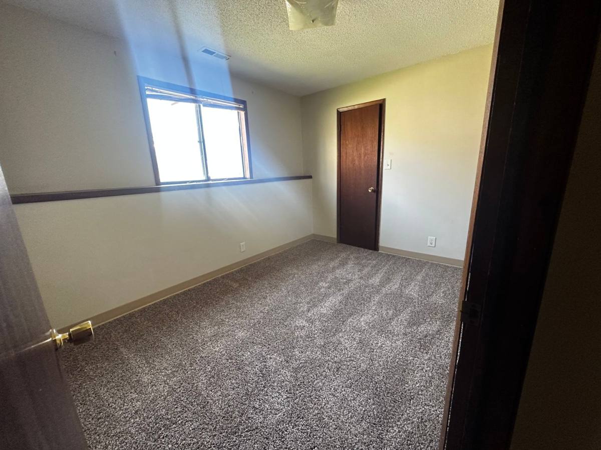 Apartment for rent at 606 Cedar St, Duncombe, IA 50532