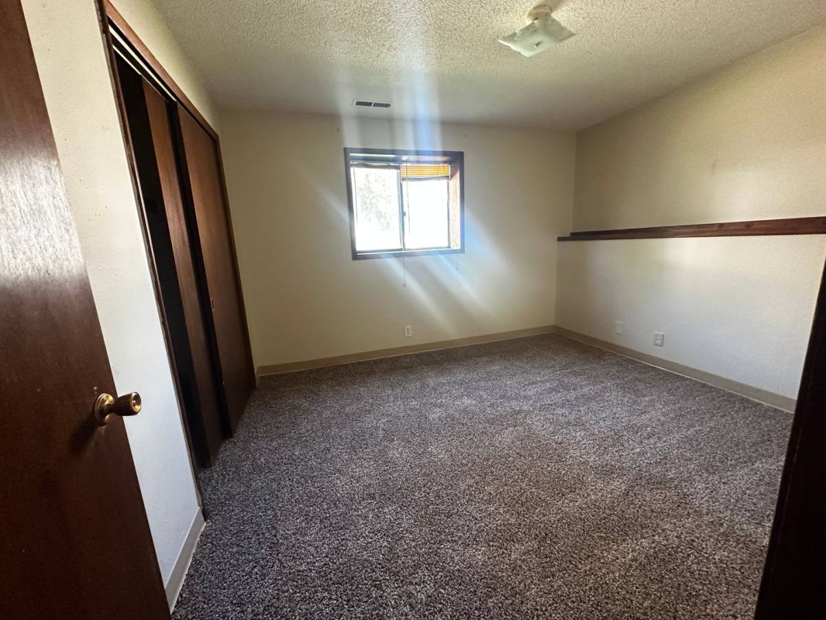 Apartment for rent at 606 Cedar St, Duncombe, IA 50532