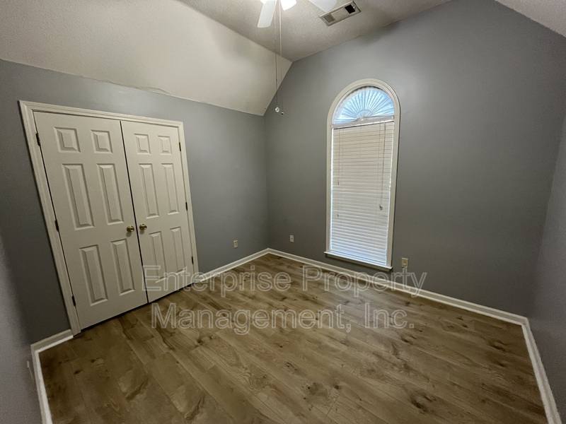 House for rent at 6986 Parkbrook Lane, Cordova, TN 38018