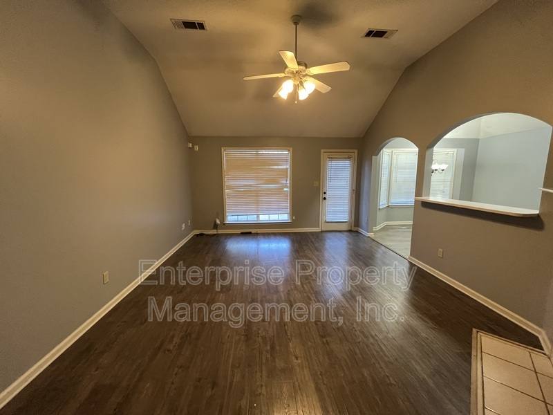 House for rent at 6986 Parkbrook Lane, Cordova, TN 38018
