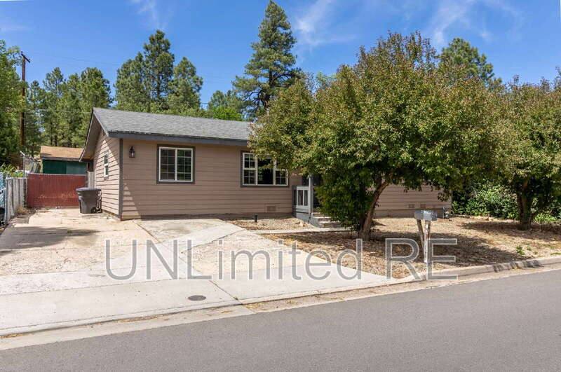 House for rent at 216 E Zuni Dr, Flagstaff, AZ 86005