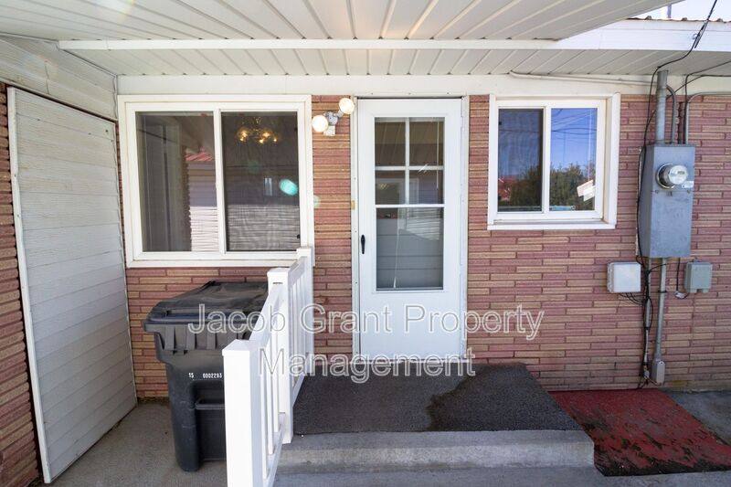 House for rent at 251 Garden St, Idaho Falls, ID 83402