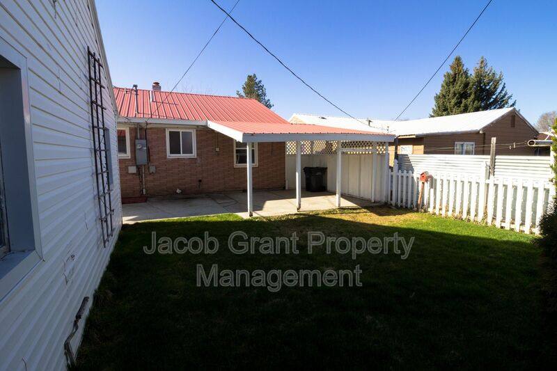 House for rent at 251 Garden St, Idaho Falls, ID 83402