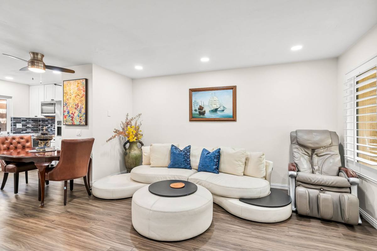 House for rent at 8322 Via Sonoma #74, La Jolla, CA 92037