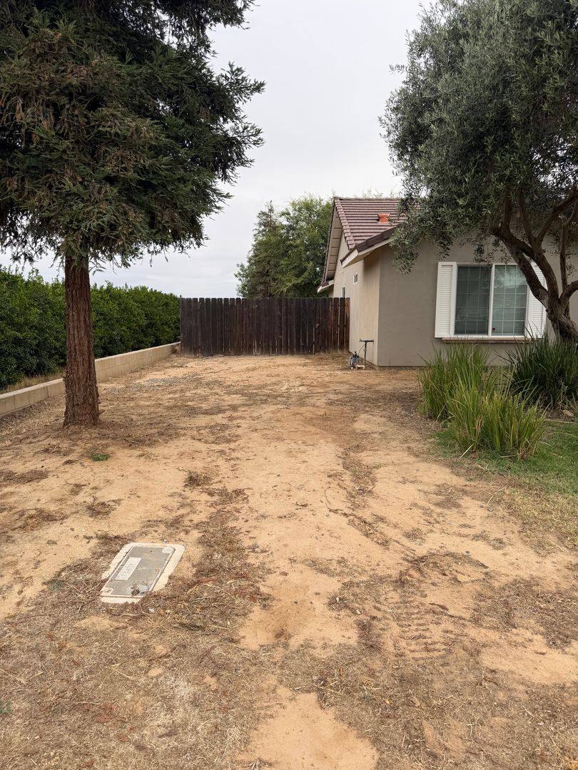 House for rent at 2892 Florence Ave, Sanger, CA 93657