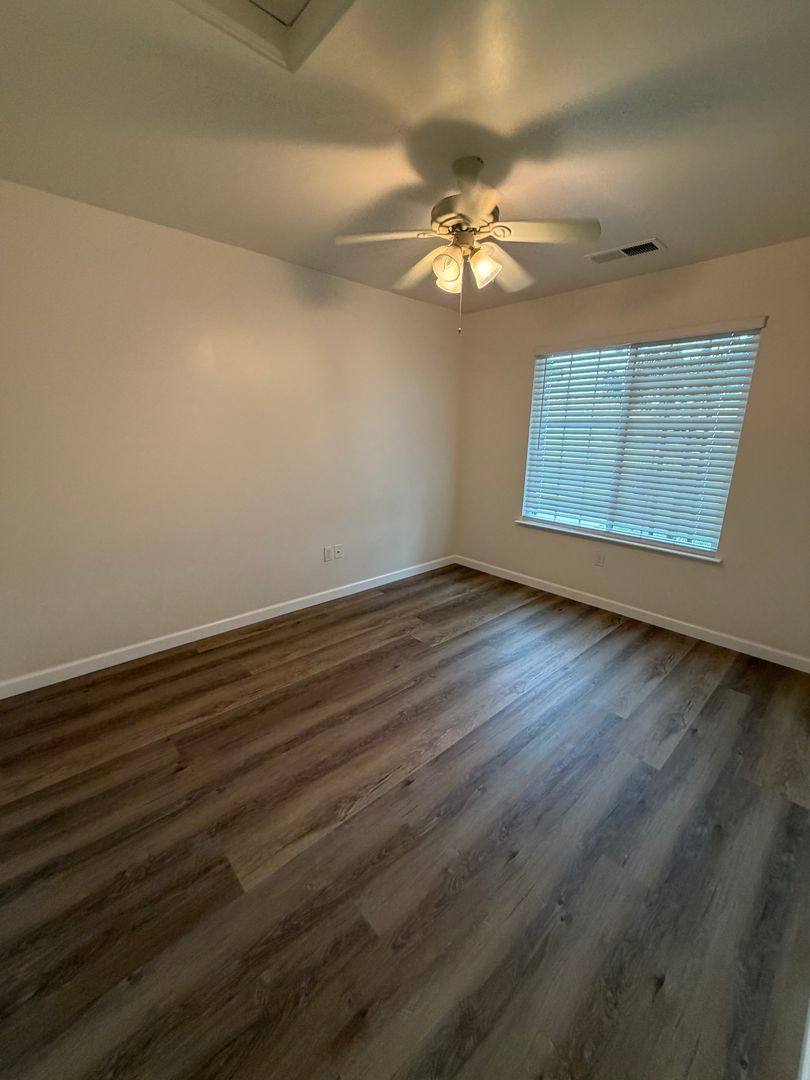 House for rent at 2892 Florence Ave, Sanger, CA 93657