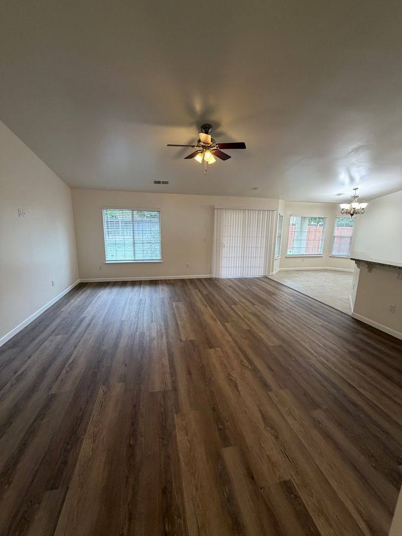 House for rent at 2892 Florence Ave, Sanger, CA 93657