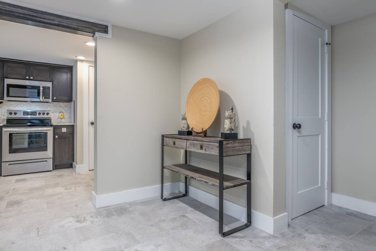 Apartment for rent at 321 S Bois D Arcade Ave, Tyler, TX 75702