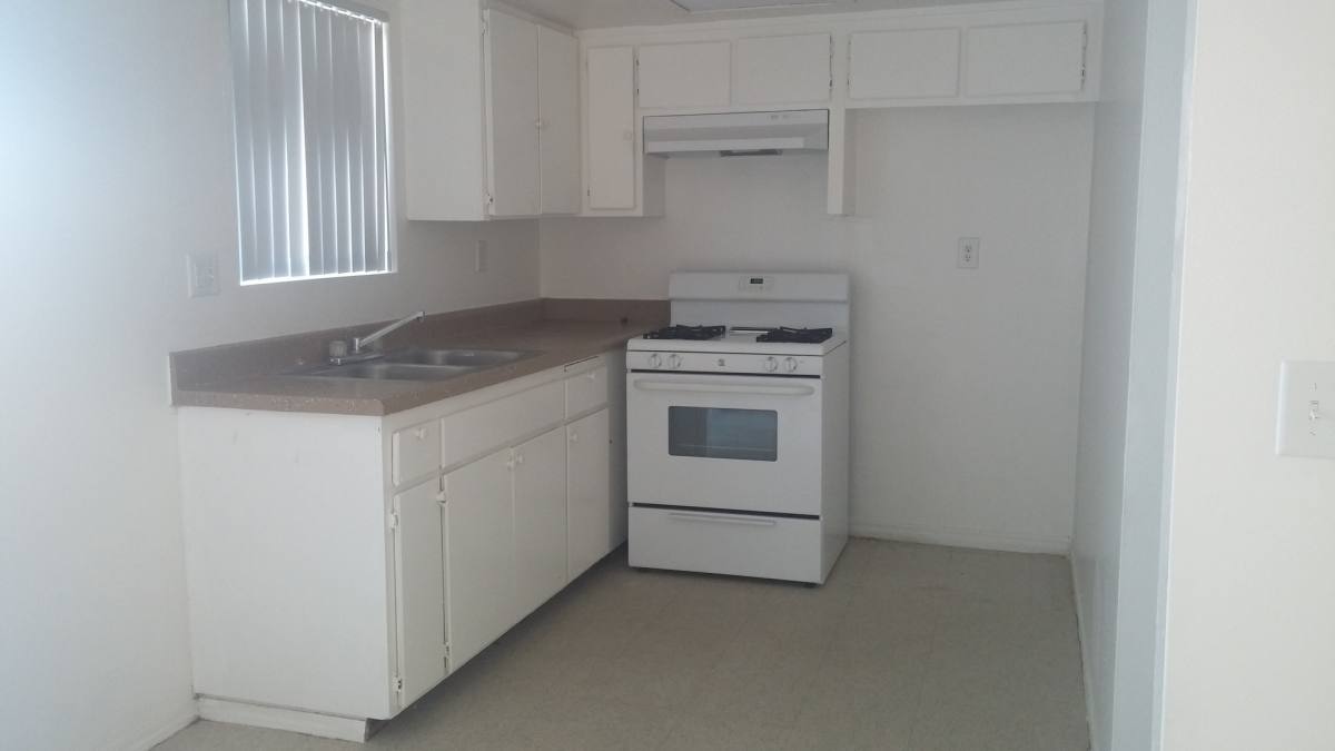 Apartment for rent at 11200 Auburn Ave, Adelanto, CA 92301