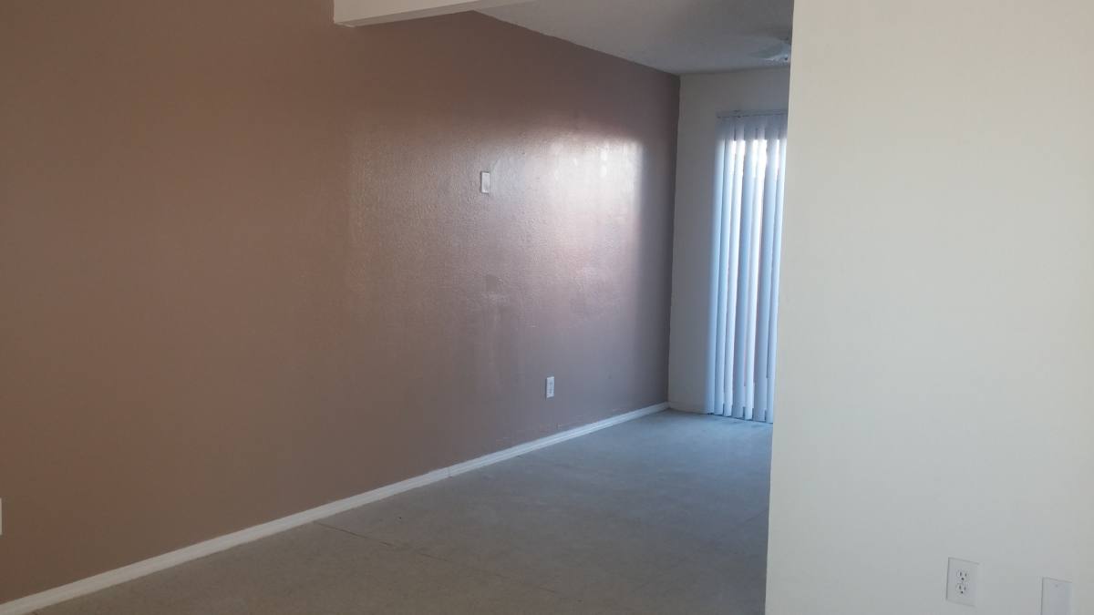 Apartment for rent at 11200 Auburn Ave, Adelanto, CA 92301