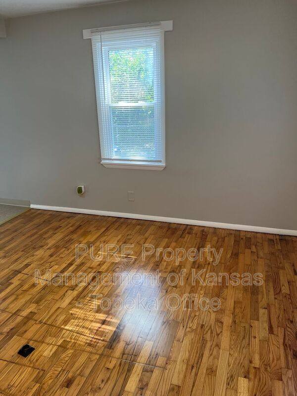 House for rent at 1926 SE Michigan Ave, Topeka, KS 66607
