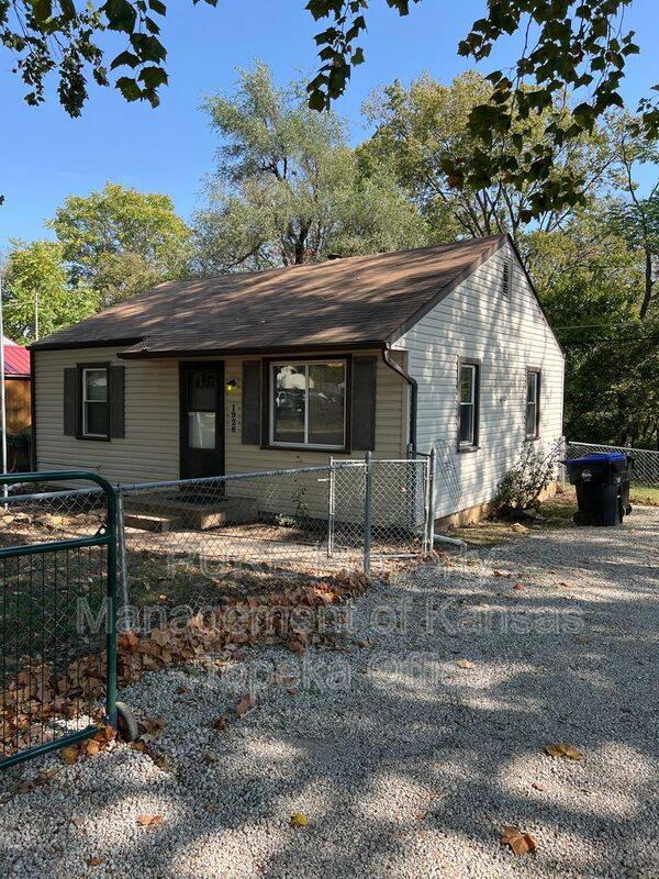 House for rent at 1926 SE Michigan Ave, Topeka, KS 66607