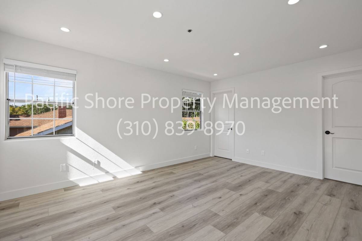 Apartment for rent at 3353 Montrose Ave, La Crescenta, CA 91214