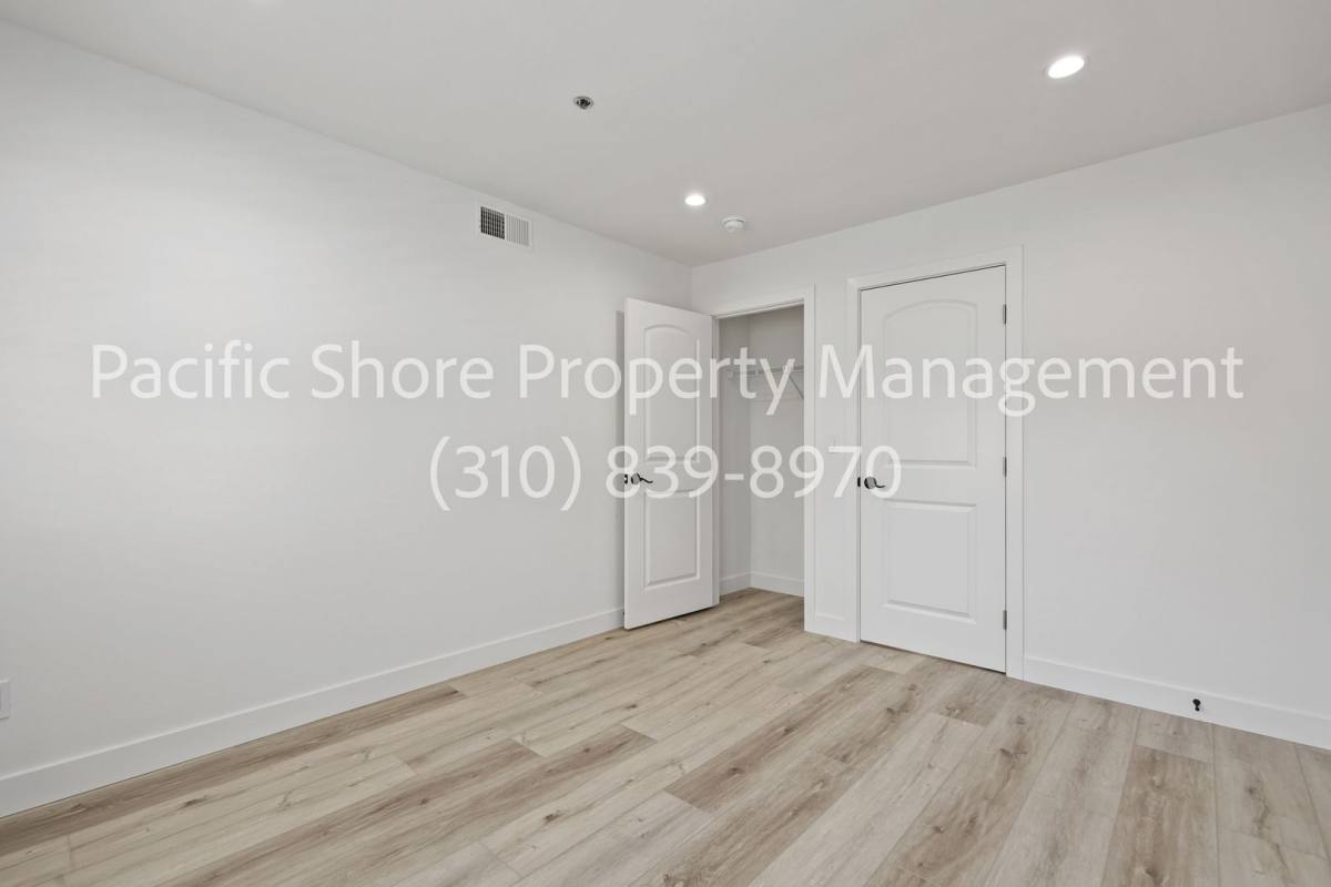 Apartment for rent at 3353 Montrose Ave, La Crescenta, CA 91214
